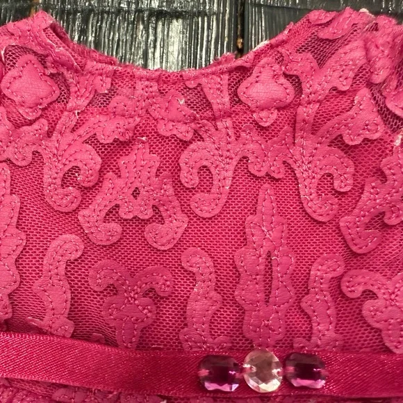 American Girl Doll Clothing Lot- Dresses, Outfits, Rollerblades, Top, Skirt - Picture 3 of 11